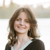 Анна Переломова