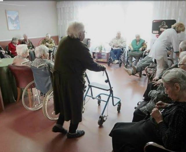 Я за дома престарелых и паллиативные отделения