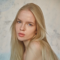 Елена Захарова