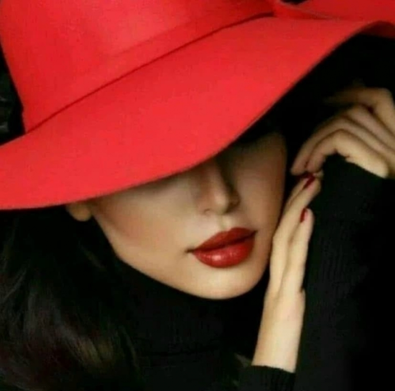 Жена на "троечку"